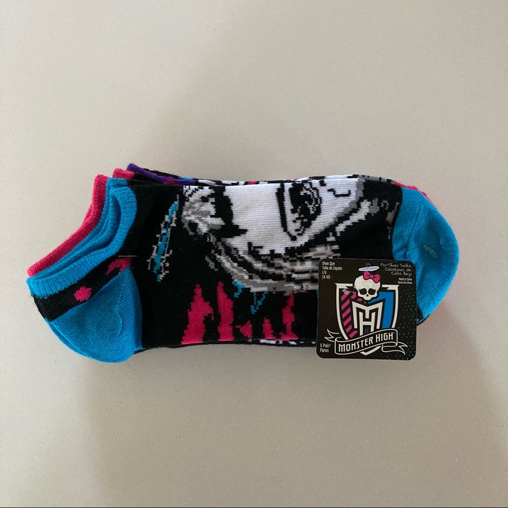 Monster High Kid’s Size Large 4-10 No-Show Socks